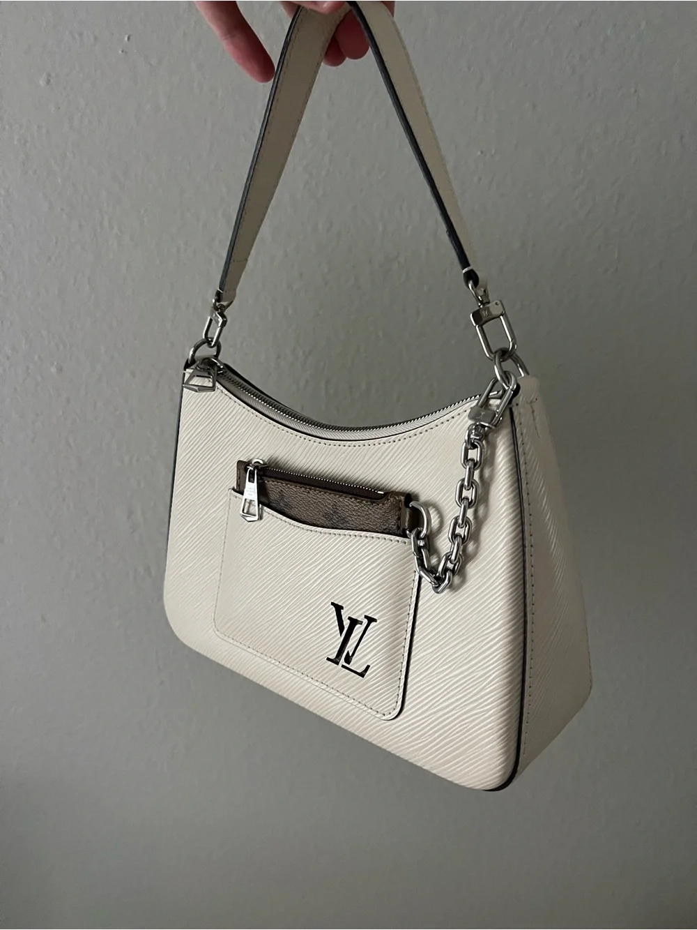 Louis Vuitton Cream Epi Leather Shoulder Pochette with Silver Chain
